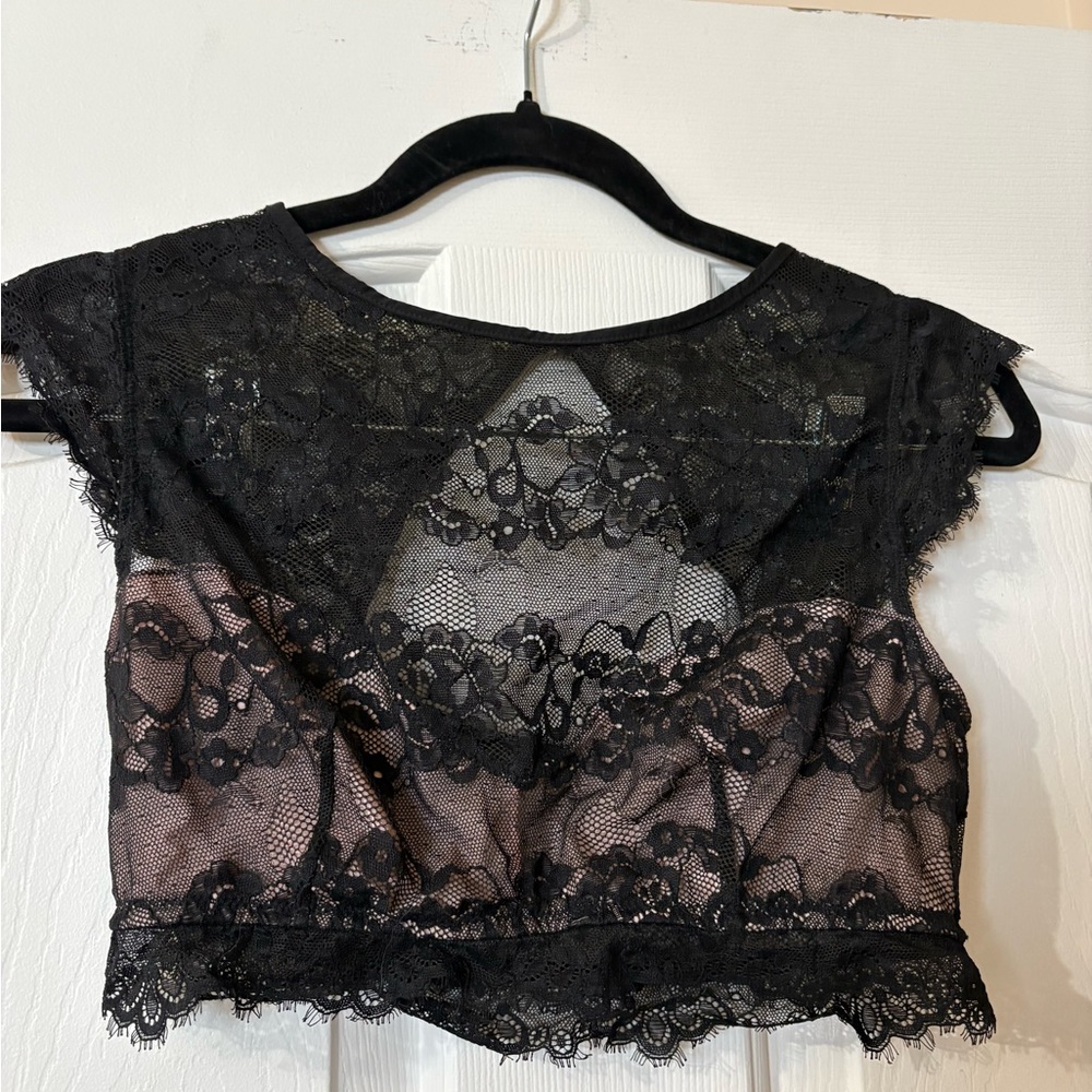 La Vie En Rose Black Lace Crop Top